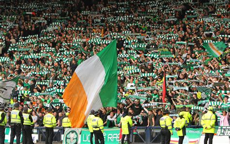 Glasgow wakes up to Celtic themed Flag Day makeover.